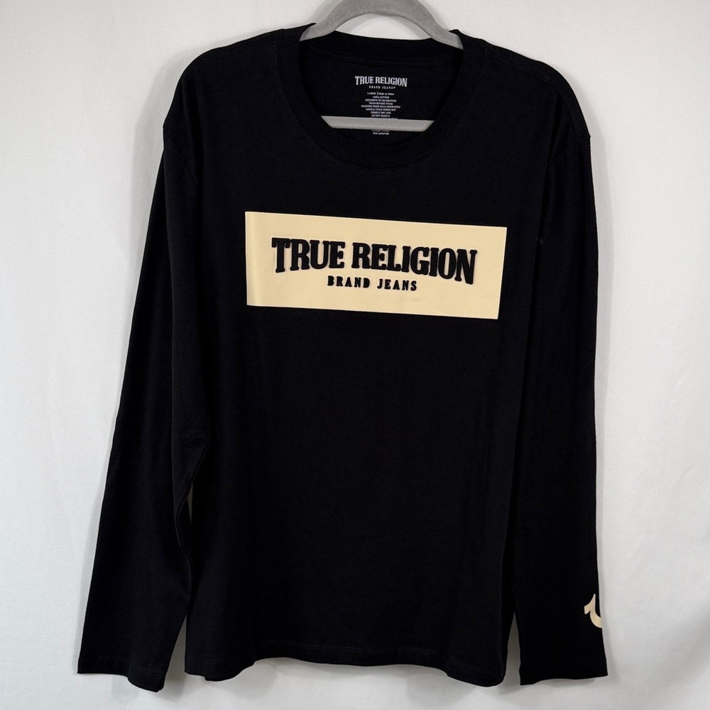 True Religion‎ NWT Black and Cream Long Sleeve Tee. Raised logo. Mens Size L